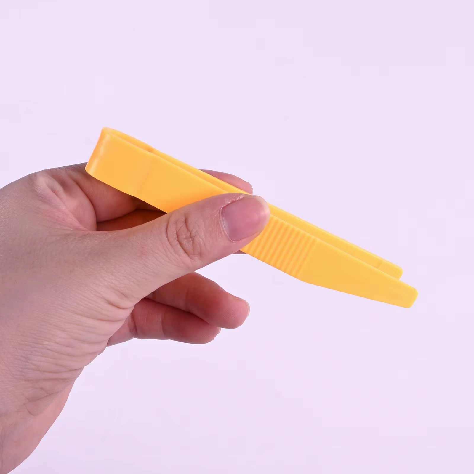 Adventure Insect Capsule Clip  - مراجعة Adventure Outdoor Equipment وسعره